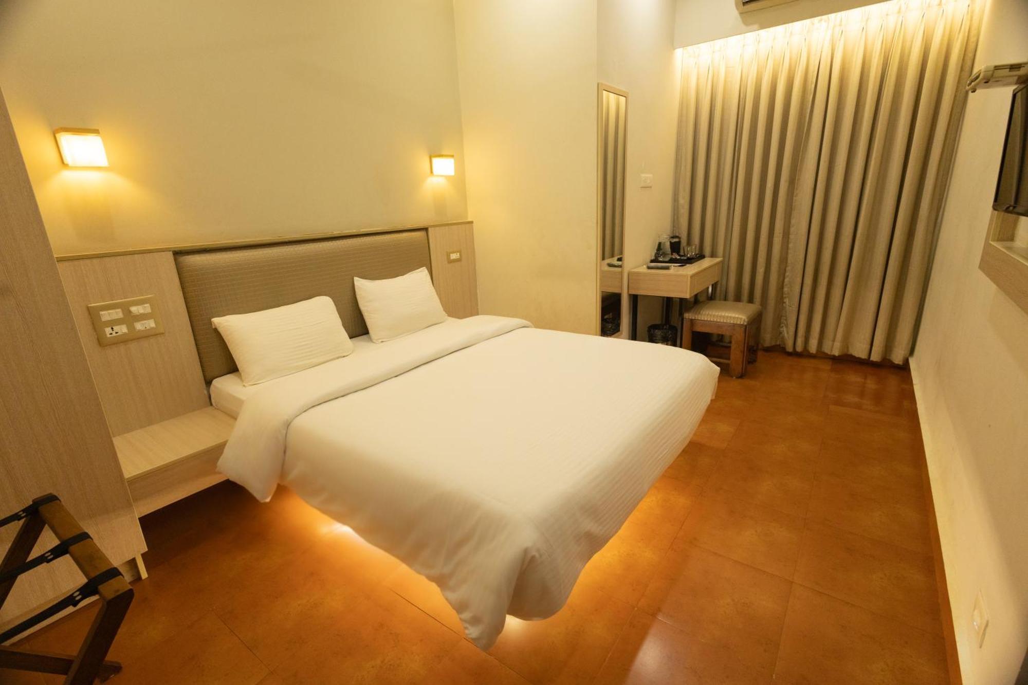 Villa The Nisha Continental à Kottayam Extérieur photo